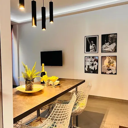 Appartamento Beautiful Three-room In The Historic Center Verbania