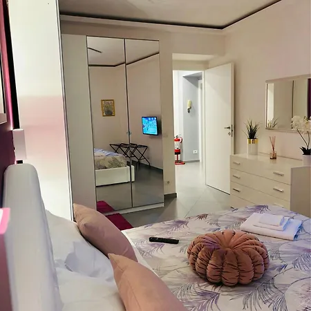 Beautiful Three-room In The Historic Center *
