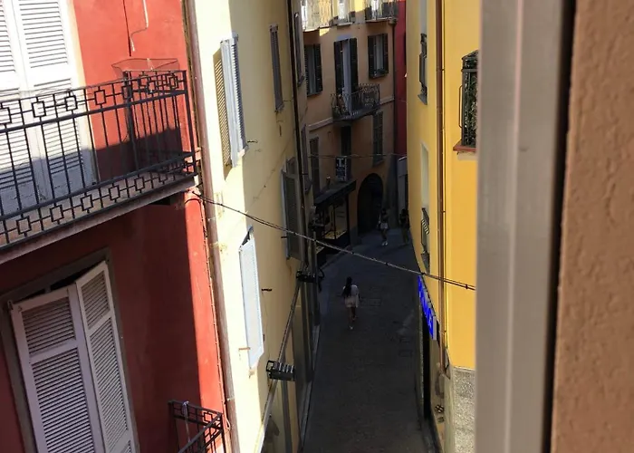 Beautiful Three-room In The Historic Center Apartmán Verbania